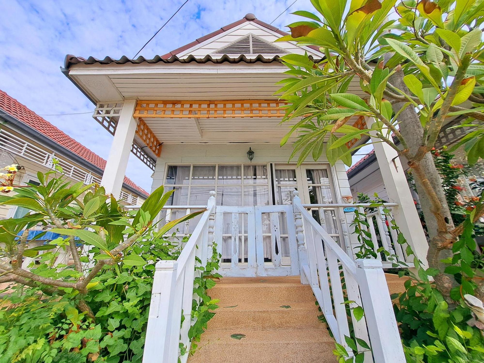 Prathana Garden Beach Resort Hua Hin Dış mekan fotoğraf